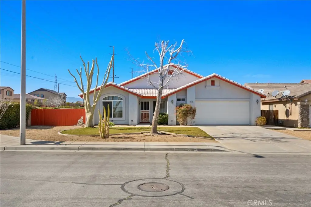 8910 Newcastle, Hesperia, CA 92344 - #1