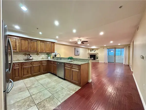 4733 Elmwood Avenue #102, Los Angeles, CA 90004