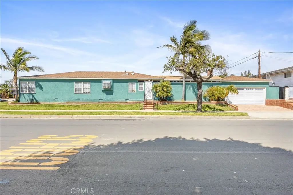 9232 S 7th, Inglewood, CA 90305 - #1
