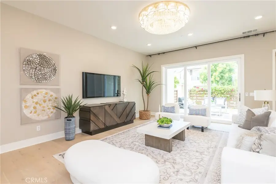 62 Cartwheel, Irvine, CA 92618 - #3