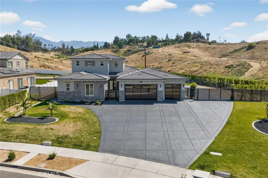 743 Buckingham Drive, Redlands, CA 92374 - #2