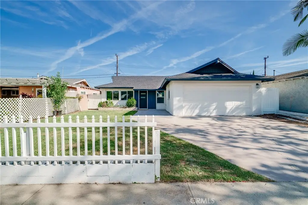 11439 205th, Lakewood, CA 90715 - #1