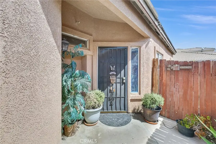 565 Berkshire, San Jacinto, CA 92583 - #3