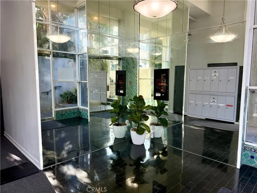 1516 Hi Point #102, Los Angeles, CA 90035 - #2