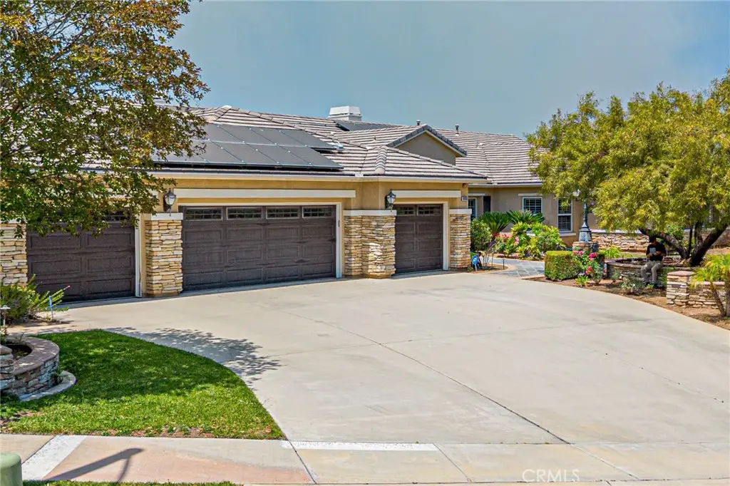 4088 Shady Ridge Circle, Corona, CA 92881 - #1