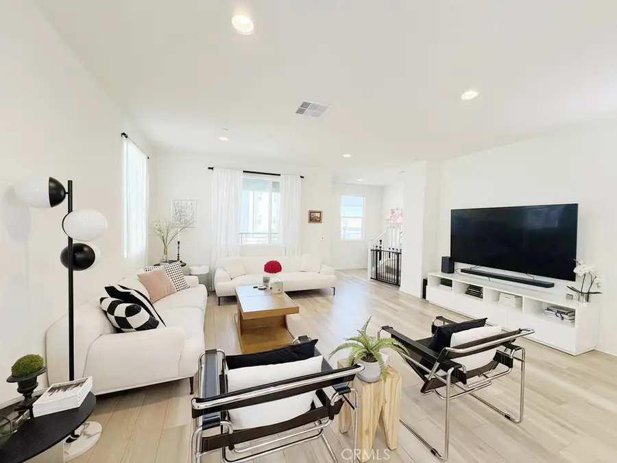 254 N Standard Avenue, Santa Ana, CA 92701 - #3
