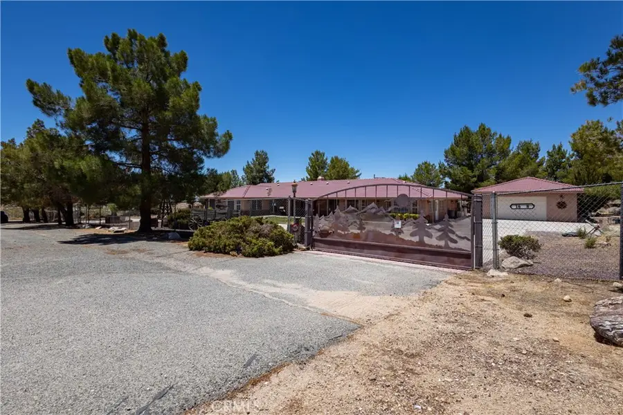 16728 Shirwaun, Apple Valley, CA 92307 - #2