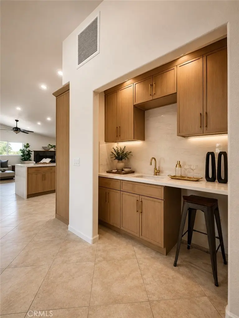 291 Hillandale Court, Riverside, CA 92507 - #2