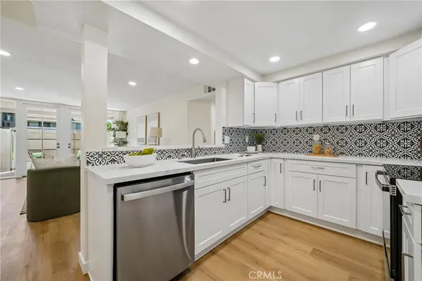 69 Town And Country Road, Phillips Ranch, CA 91766