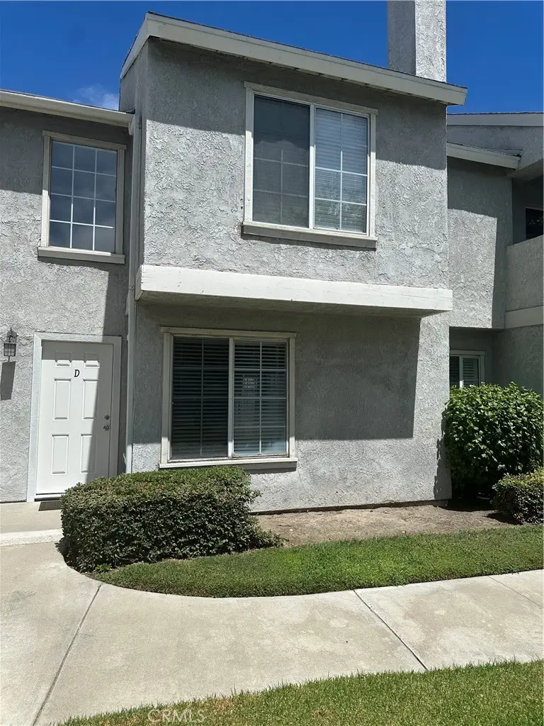172 W Walnut #D, Rialto, CA 92376 - #1