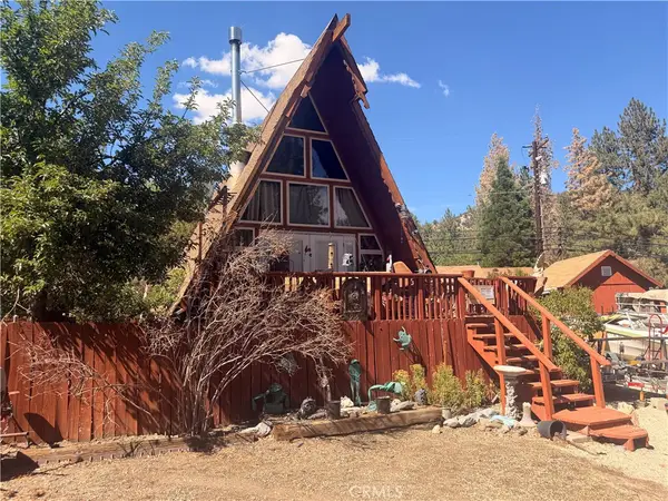 918 Apple, Wrightwood, CA 92397