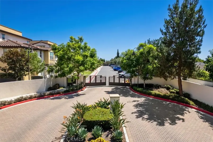 3800 W Kent Ave #3, Santa Ana, CA 92704 - #3