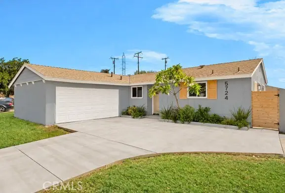 5724 N Galanto Avenue, Azusa, CA 91702
