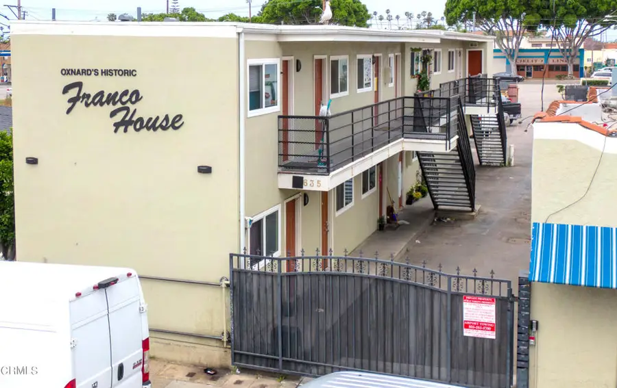 633 Meta Street, Oxnard, CA 93030 - Image #2