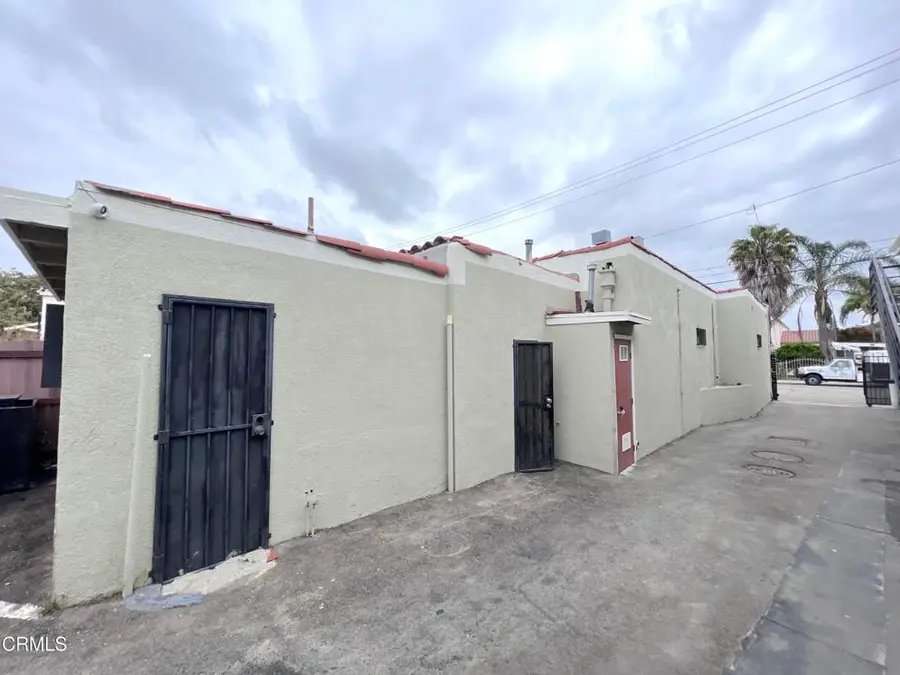 633 Meta Street, Oxnard, CA 93030 - Image #3