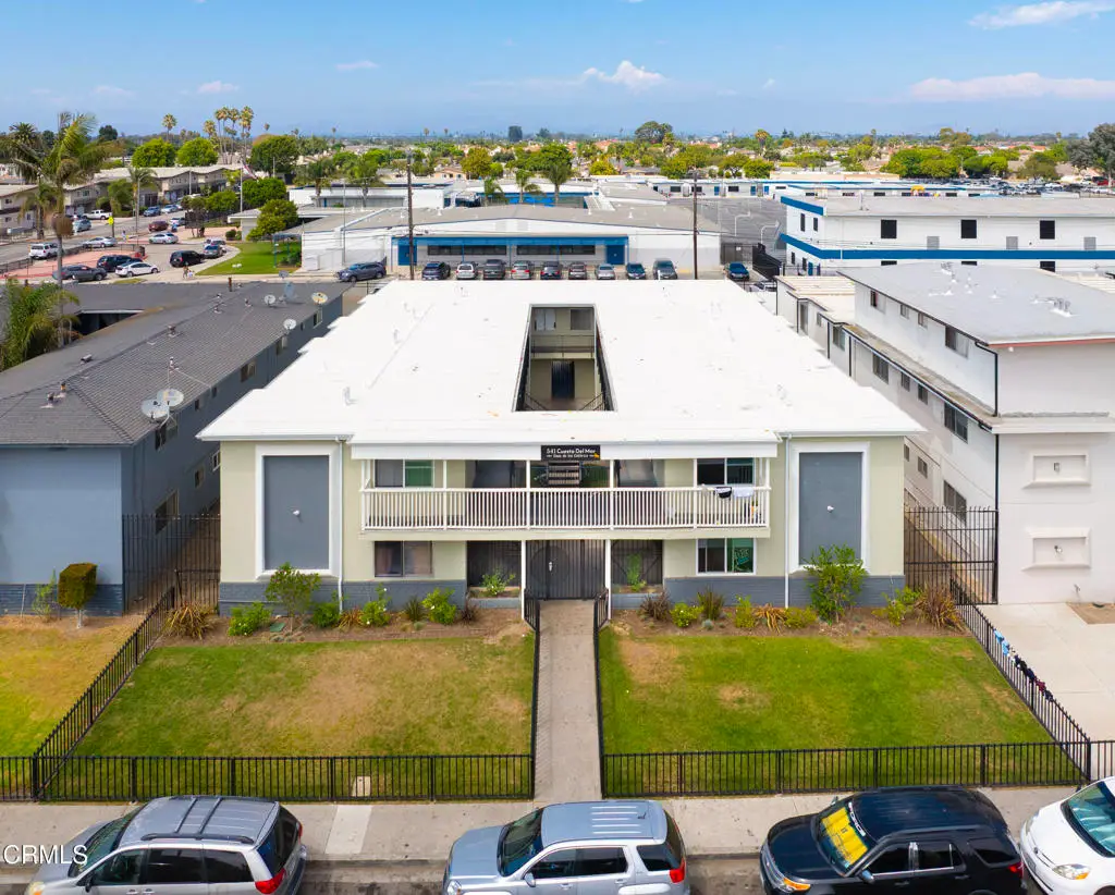 541 Cuesta Del Mar Drive, Oxnard, CA 93033 - Image #1