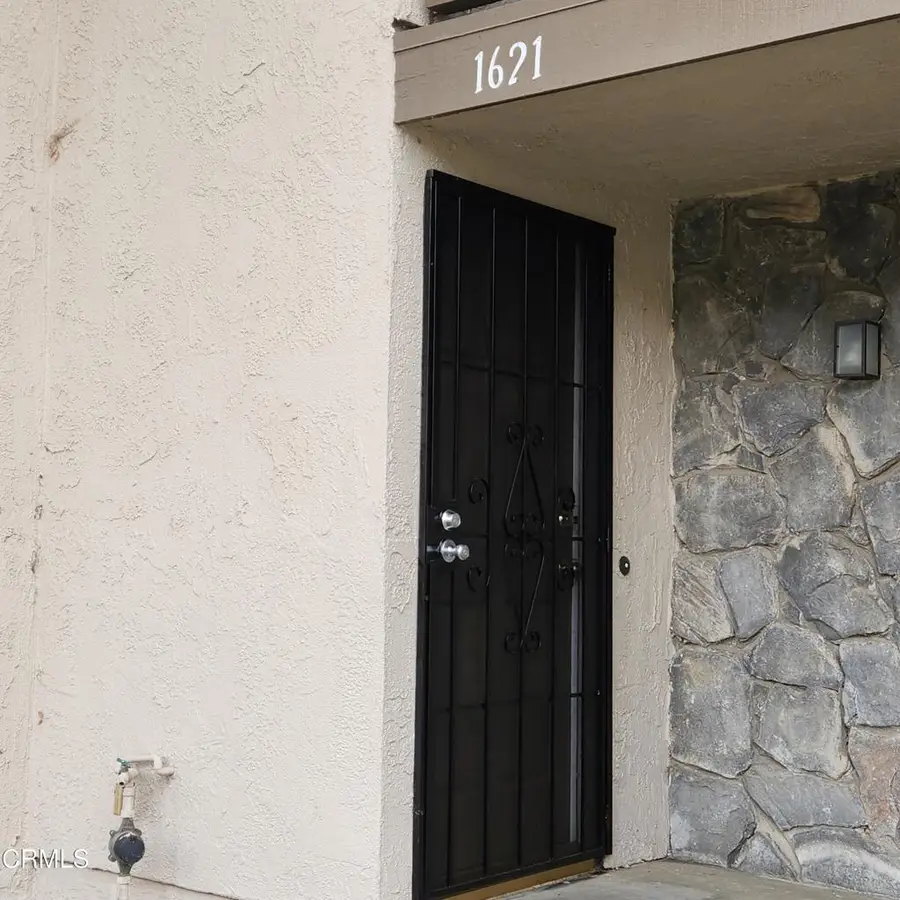 1621 Squirrel Lane, San Buenaventura Ventura, CA 93003 - Image #2