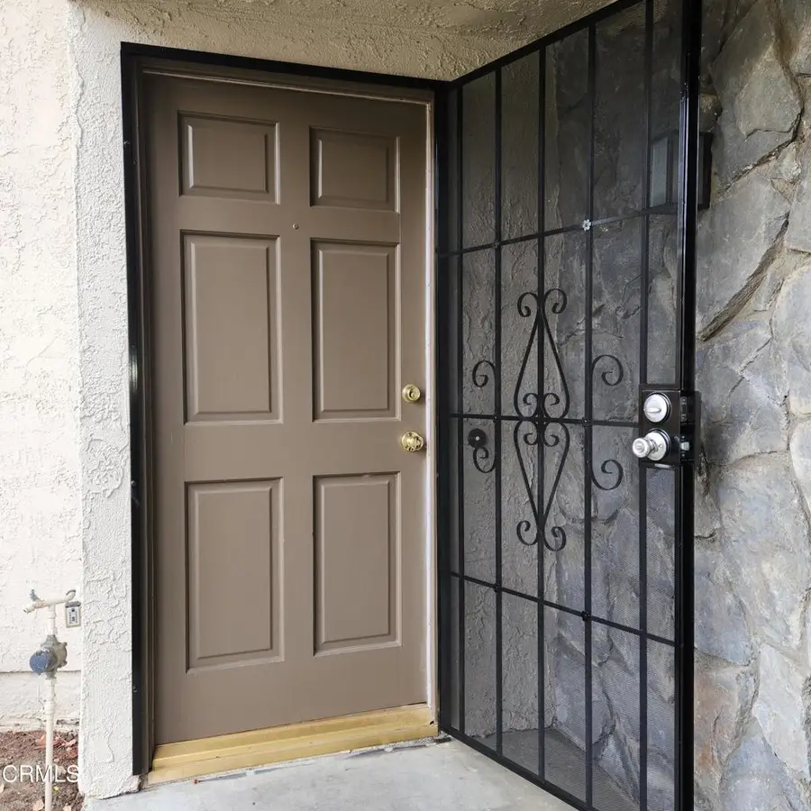 1621 Squirrel Lane, San Buenaventura Ventura, CA 93003 - Image #3