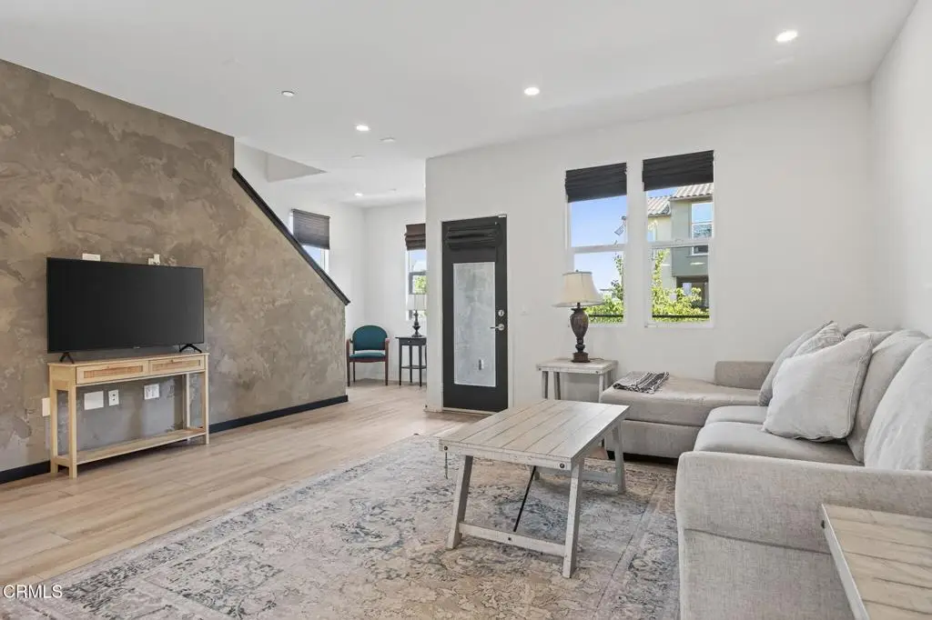 302 Marlee Lane, Camarillo, CA 93012 - Image #1