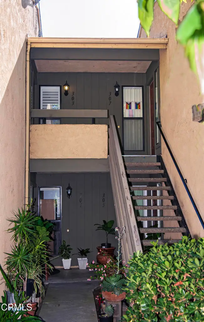 307 Oakwood Street, San Buenaventura Ventura, CA 93001 - Image #1