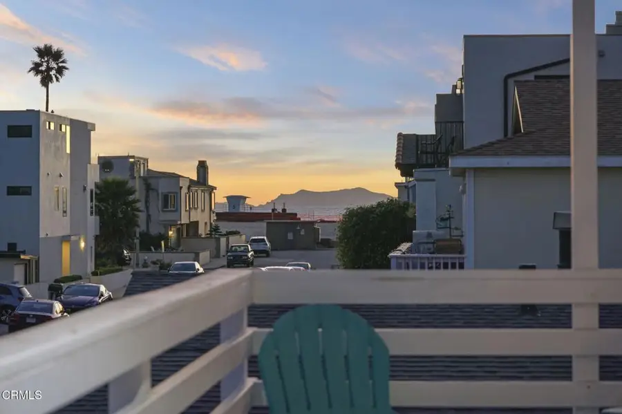 137 Santa Monica Avenue, Oxnard, CA 93035 - #2