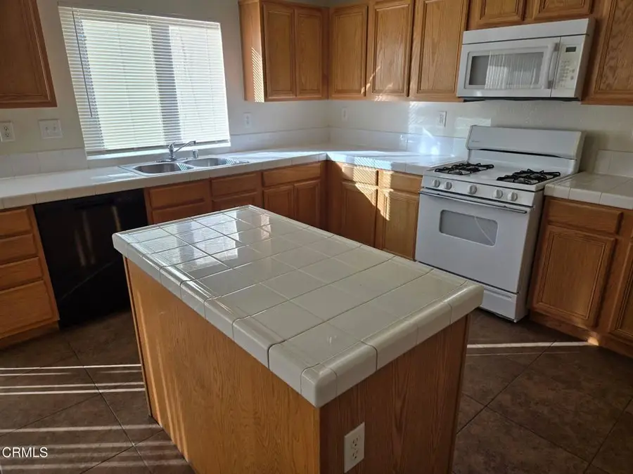 45111 Palm Lane, Lancaster, CA 93535 - #3