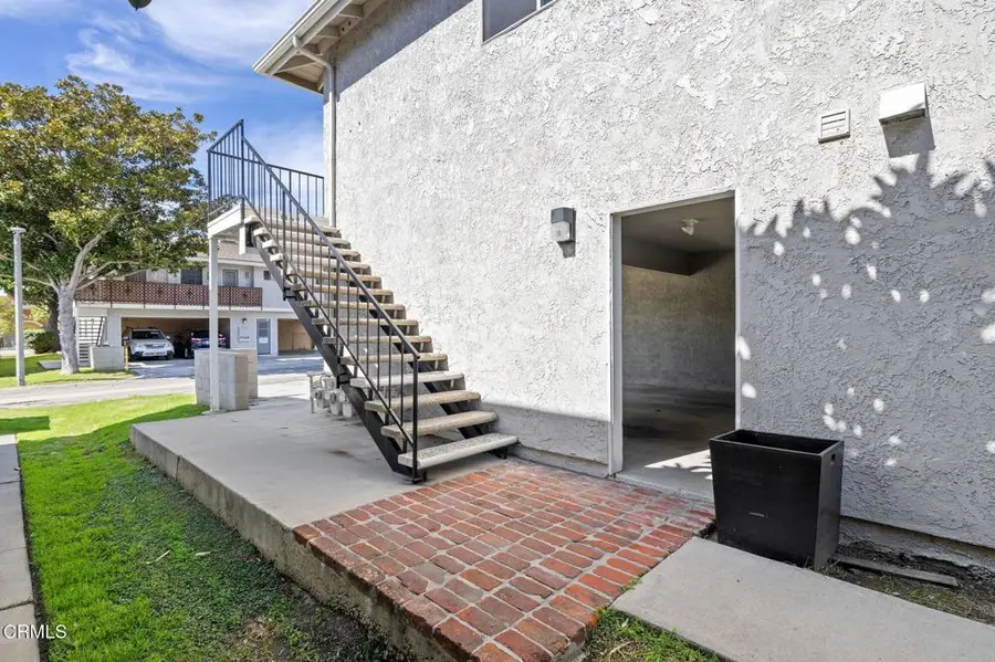 1127 Acadia Place, San Buenaventura Ventura, CA 93003 - #2