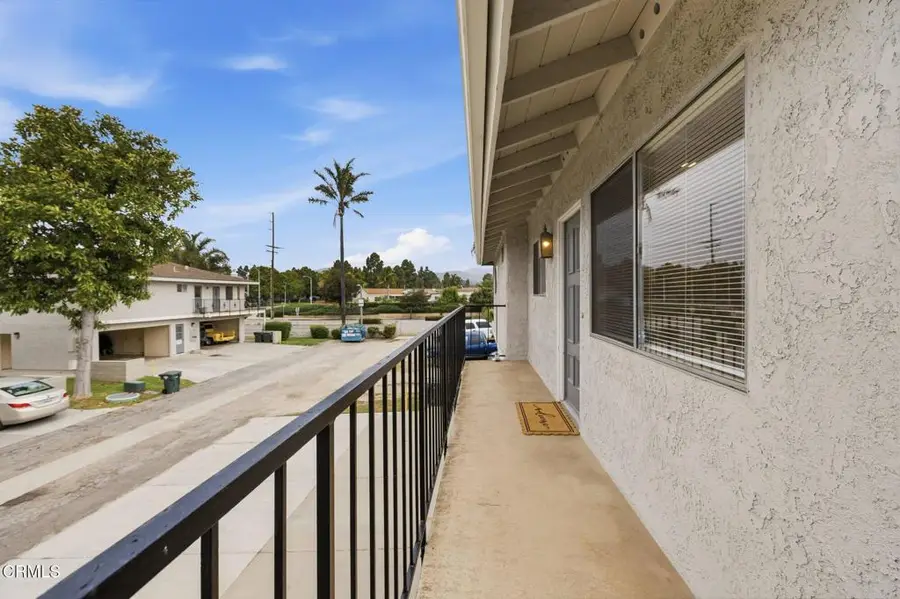 1127 Acadia Place, San Buenaventura Ventura, CA 93003 - #3