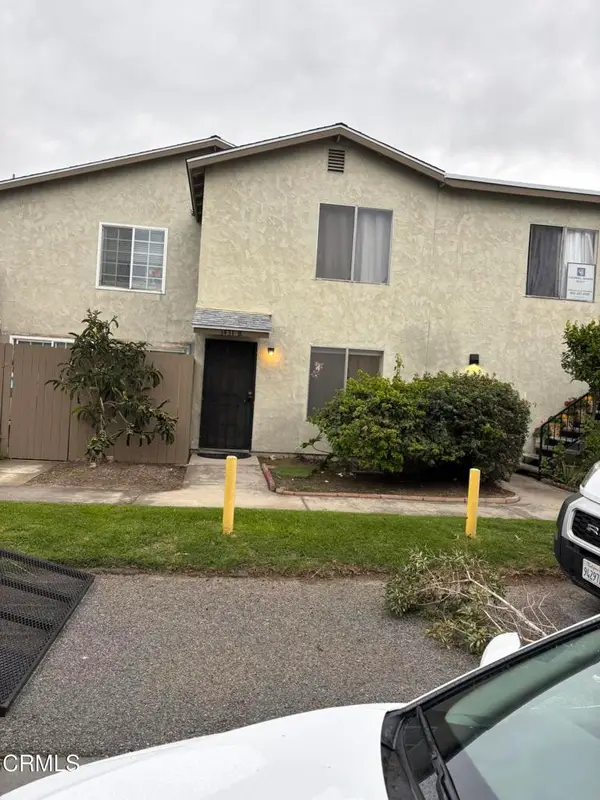 1431 Casa San Carlos Lane #B, Oxnard, CA 93033