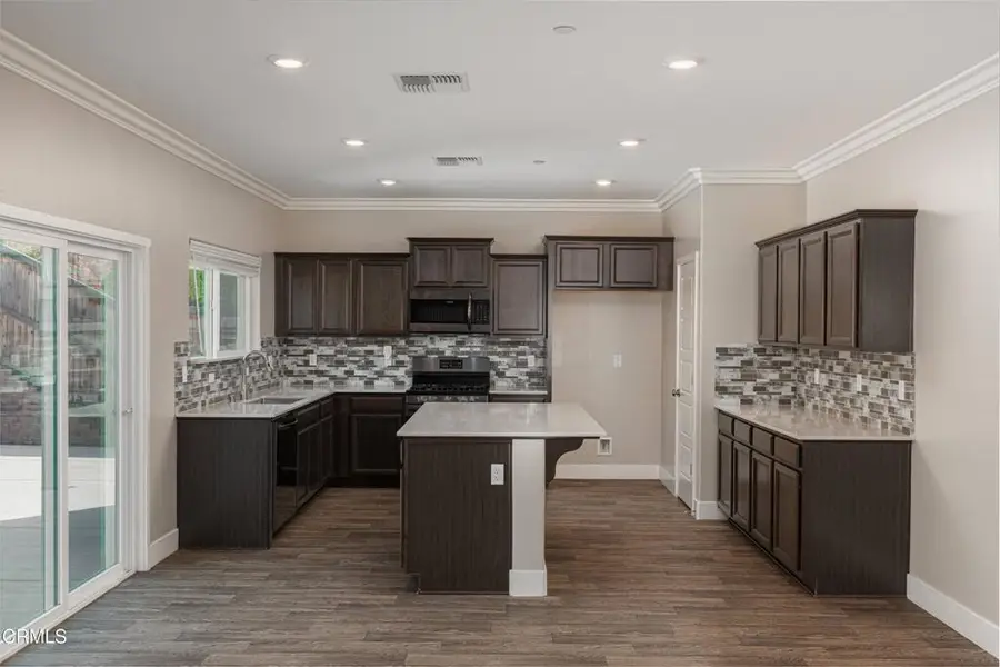 9634 Silver Falls Lane, Shafter, CA 93263 - #3