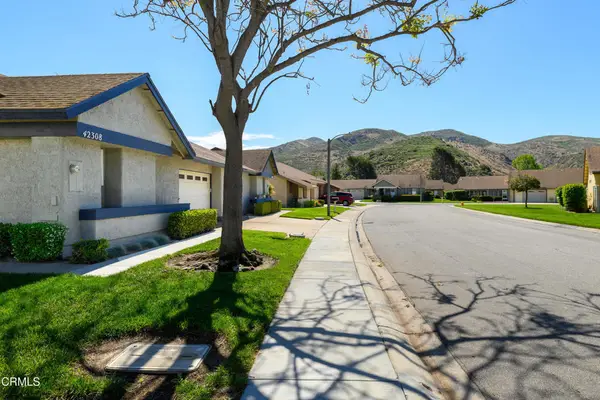 42308 Village 42, Camarillo, CA 93012