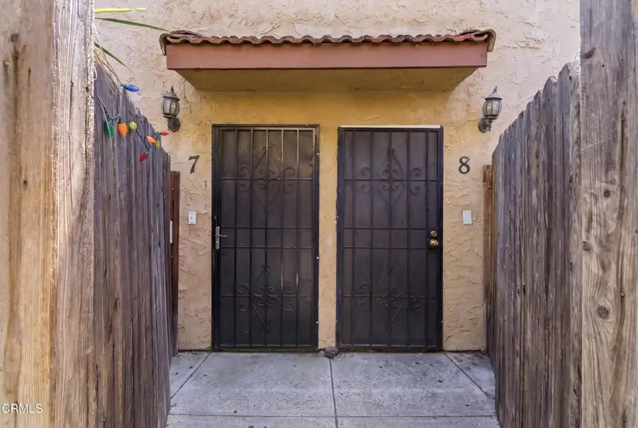 9051 Cedros Avenue #8, Panorama City, CA 91402 - #3