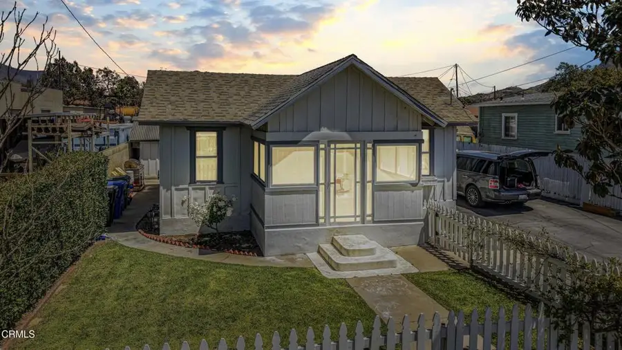 435 S Palm Avenue, Santa Paula, CA 93060 - #2