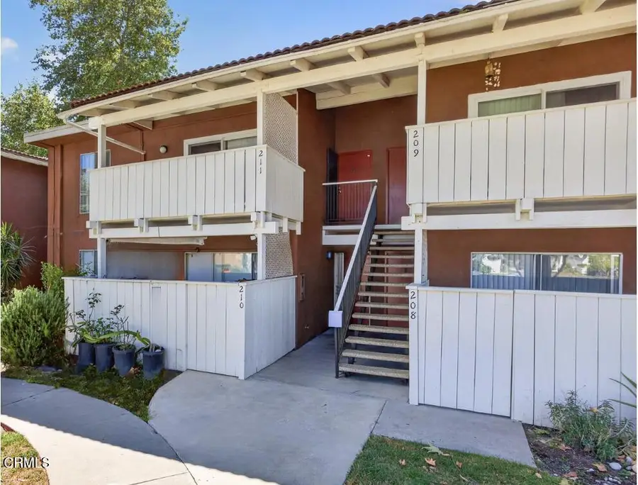 1300 Saratoga Avenue #211, San Buenaventura Ventura, CA 93003 - #2