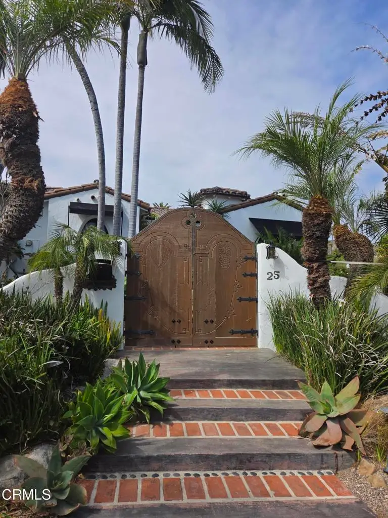 25 Encinal Place, San Buenaventura Ventura, CA 93001 - #1