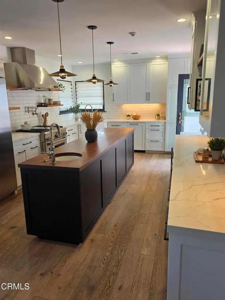 25 Encinal Place, San Buenaventura Ventura, CA 93001 - #2