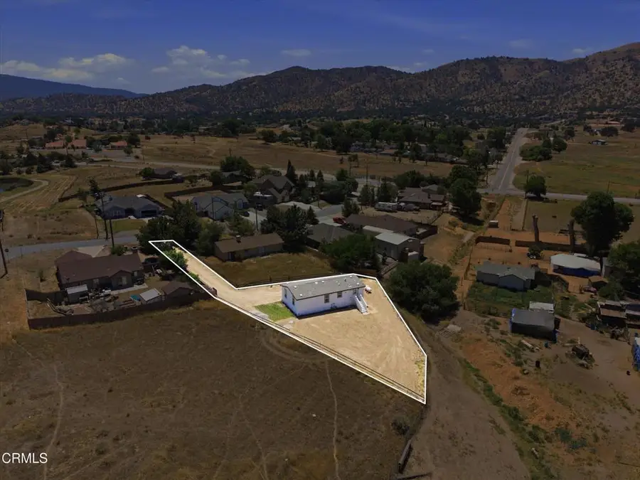 20405 Weston Avenue, Tehachapi, CA 93561 - #2