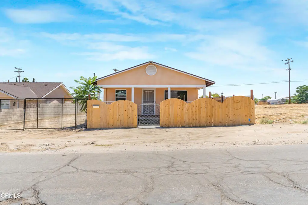 304 General Petroleum Avenue, Taft, CA 93268 - #1