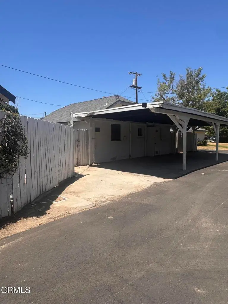2114 2nd Street, Bakersfield, CA 93304 - #2