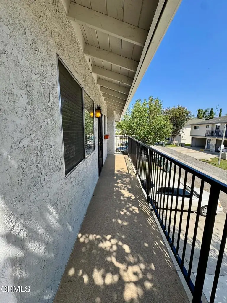 1136 Acadia Place #4, San Buenaventura Ventura, CA 93003 - #2