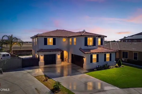 10109 Sharktooth Peak Drive, Bakersfield, CA 93311