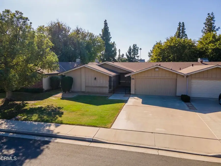 1419 Thunderbird Street, Bakersfield, CA 93309 - #3