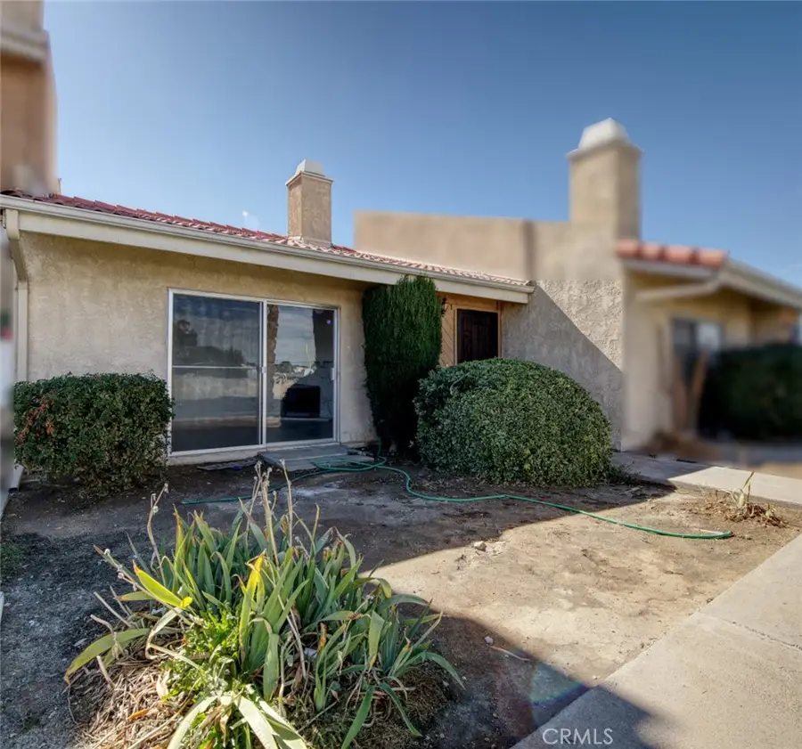 16465 Green Tree, Victorville, CA 92395 - Image #2