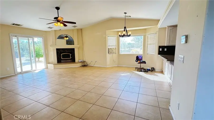 13075 Rodeo, Hesperia, CA 92344 - Image #3