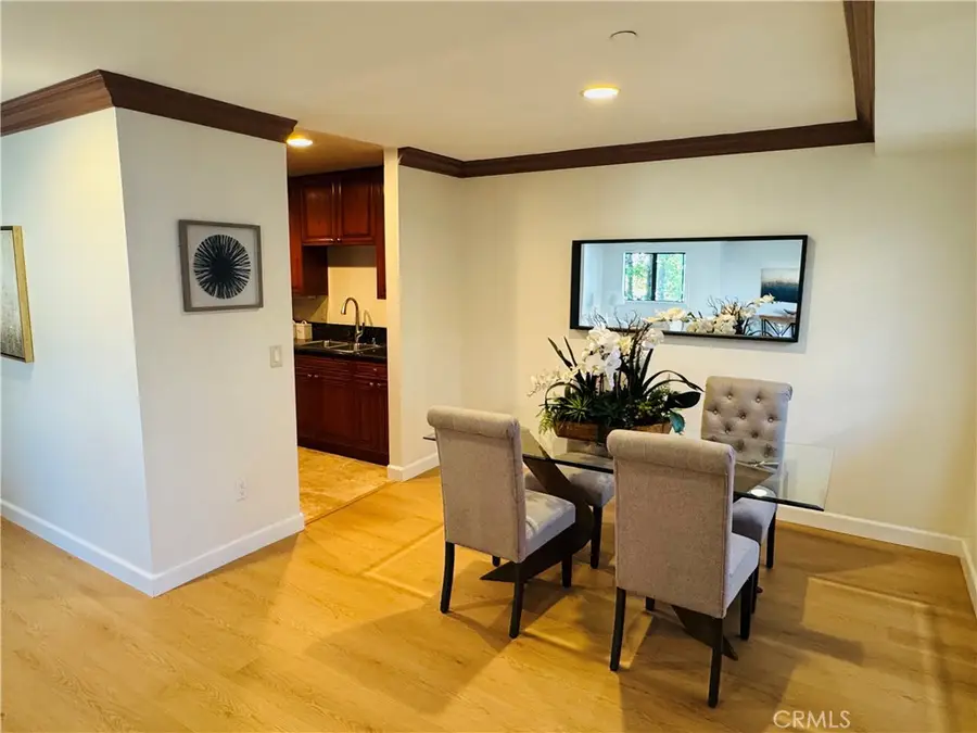 70 N Catalina #304, Pasadena, CA 91106 - Image #3