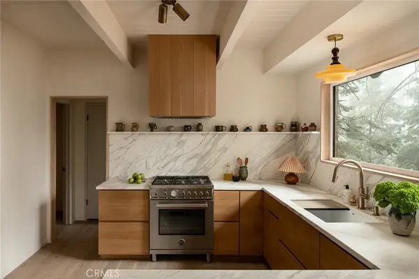 28443 Altamont Court, Lake Arrowhead, CA 92352