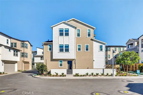 418 Lobata, Irvine, CA 92618