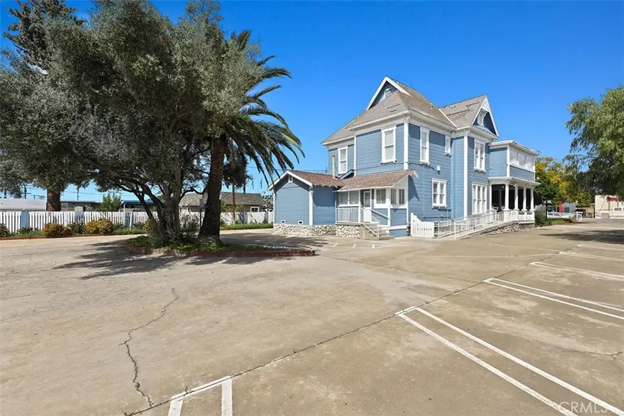 961 W Holt, Ontario, CA 91762 - #2