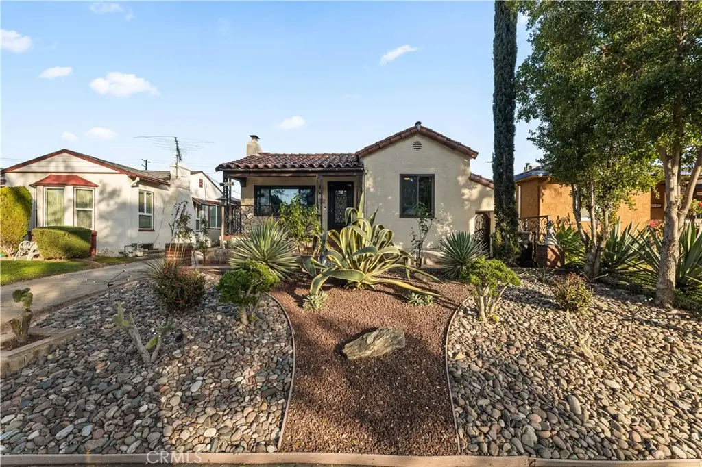 1652 La Golondrina, Alhambra, CA 91803 - #1