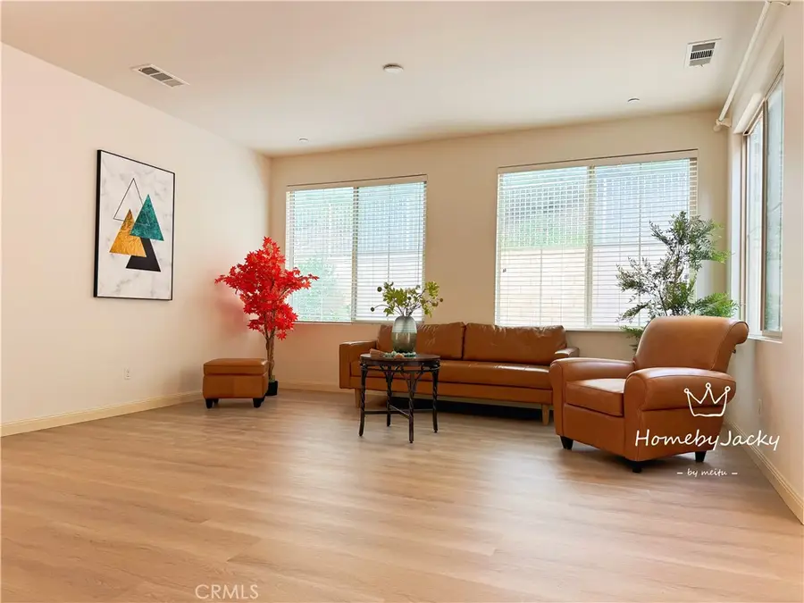 231 Bright Poppy, Irvine, CA 92618 - #3
